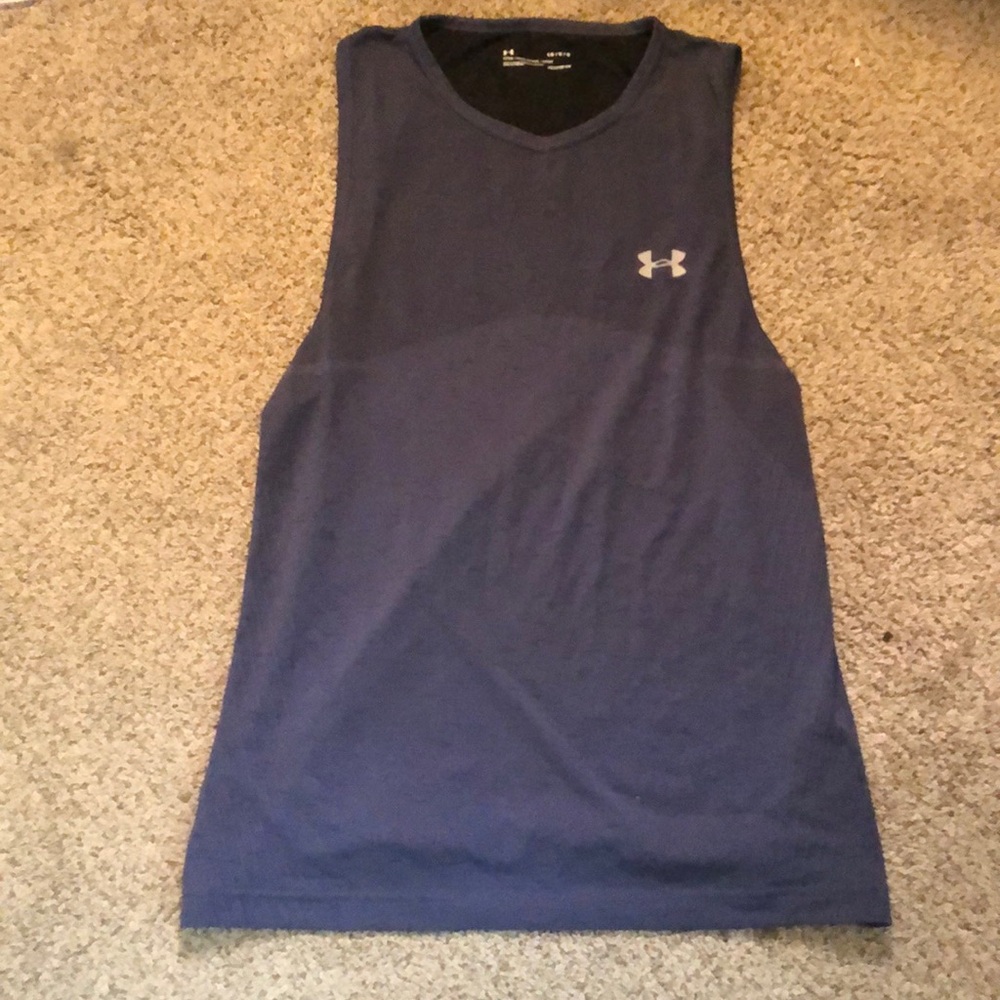 2 👕/$20- Under Armor Fitted HeatGear Tank Top